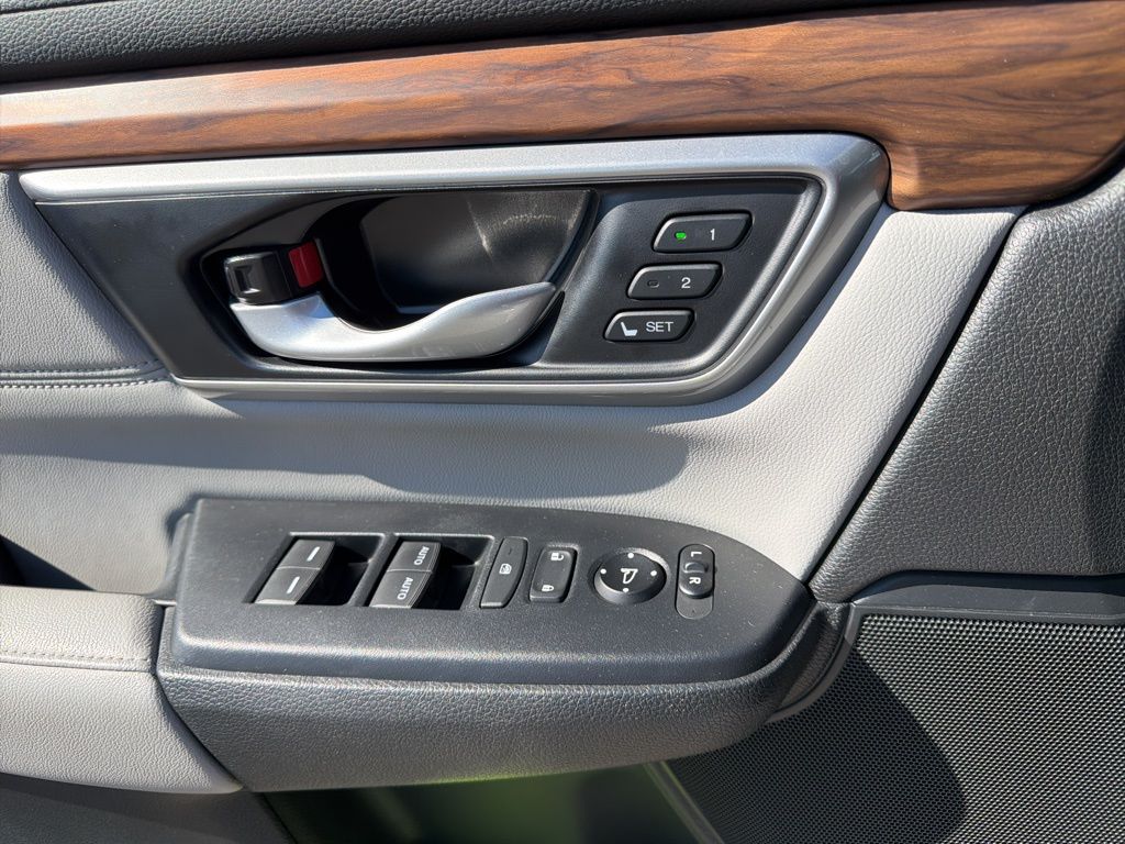 used 2022 Honda CR-V car, priced at $27,491