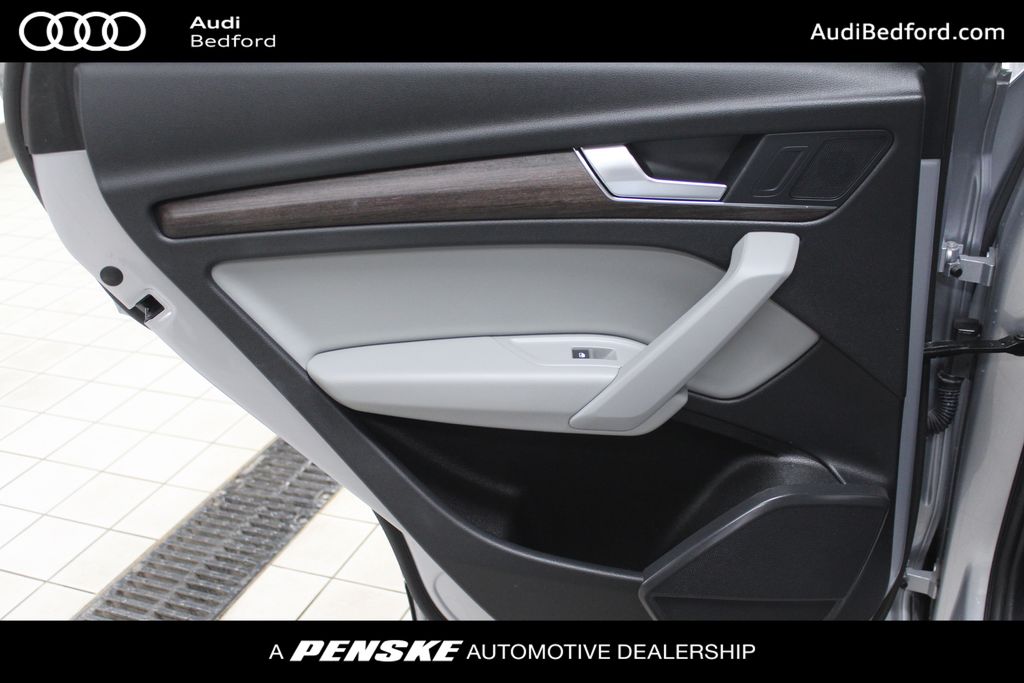 Thumbnail: 2022 Audi Q5 - 24