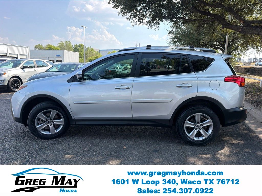 2015 Toyota RAV4 XLE - 6