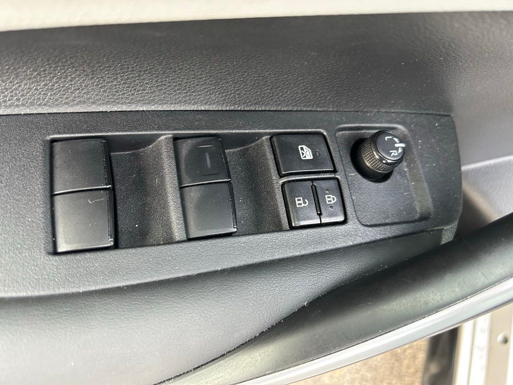 Thumbnail: 2023 Toyota Corolla - 16