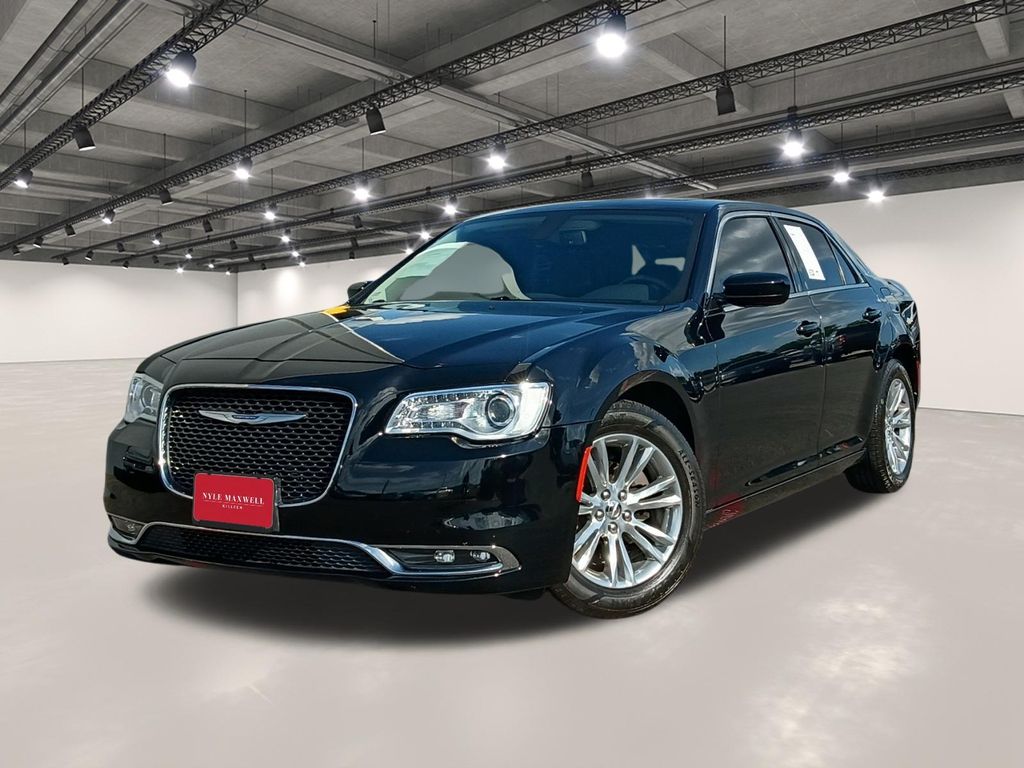 2019 Chrysler 300