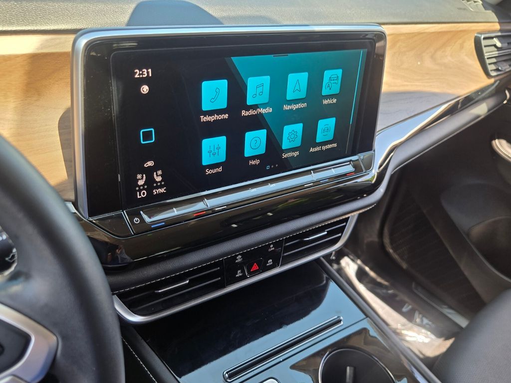 2024 Volkswagen Atlas - $25,700