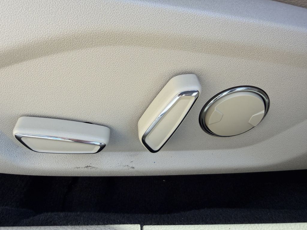 Used 2013 Ford Fusion Hybrid Sedan