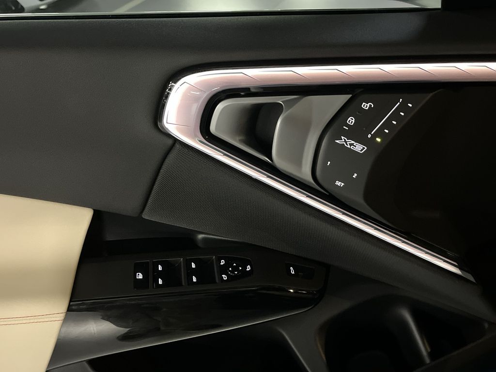 Thumbnail: 2026 BMW X3 - 13