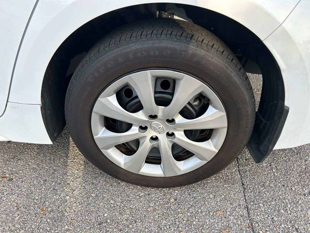 Thumbnail: 2025 Toyota Corolla - 9