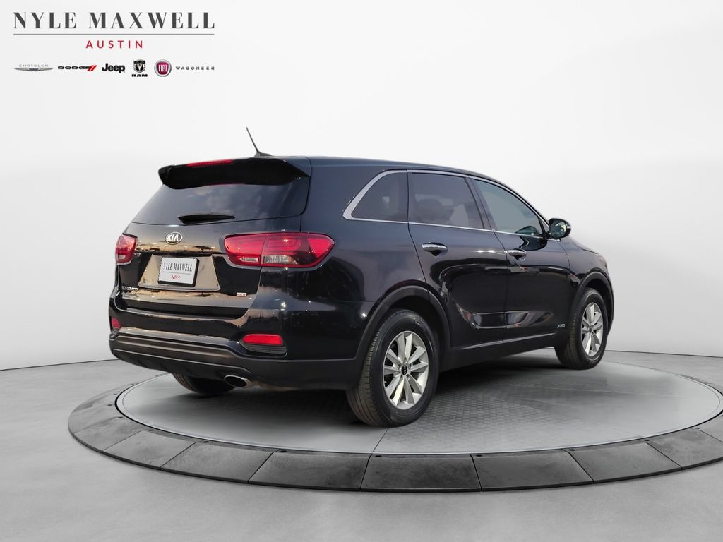 Used Car 2020 Kia Sorento  Lx For Sale Under $20,000 In Austin, Texas