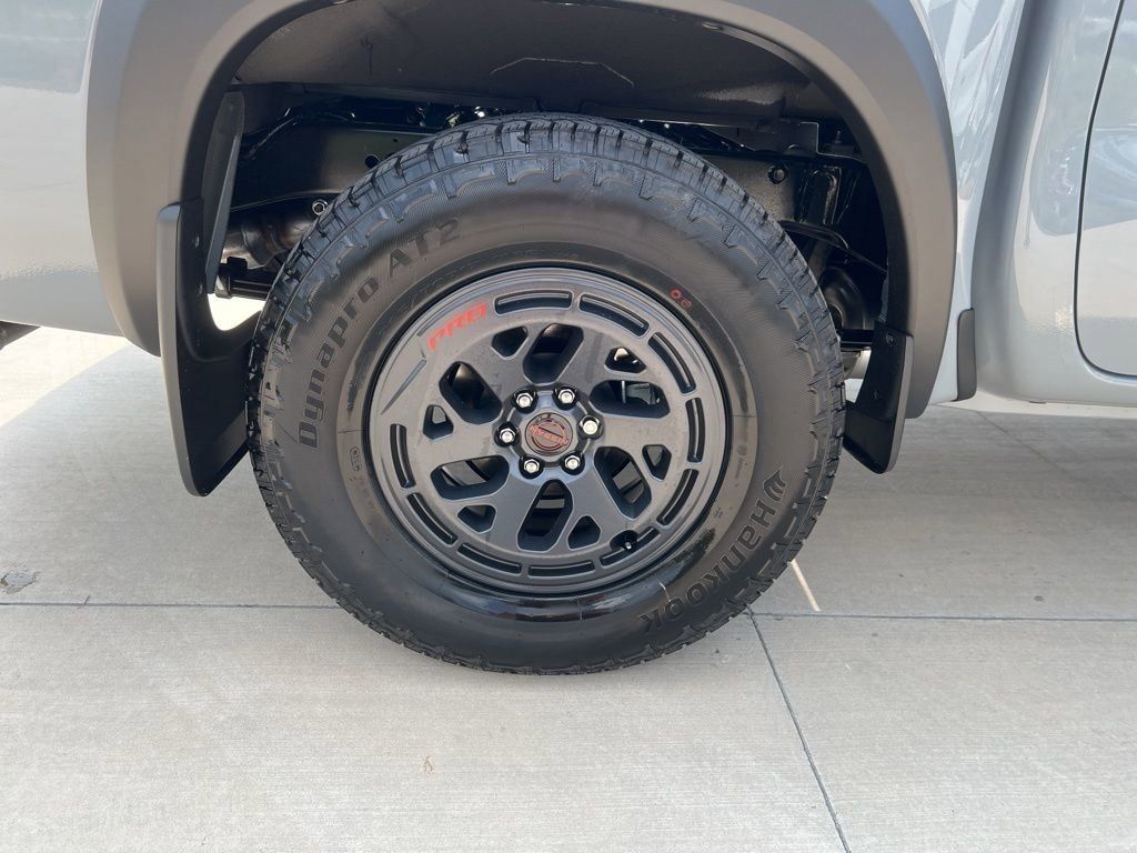 2025 Boulder Gray Pearl Nissan Frontier PRO-4X 4X4 Truck