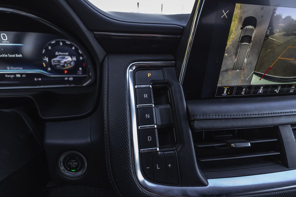 2022 Chevrolet Tahoe RST thumbnail 12