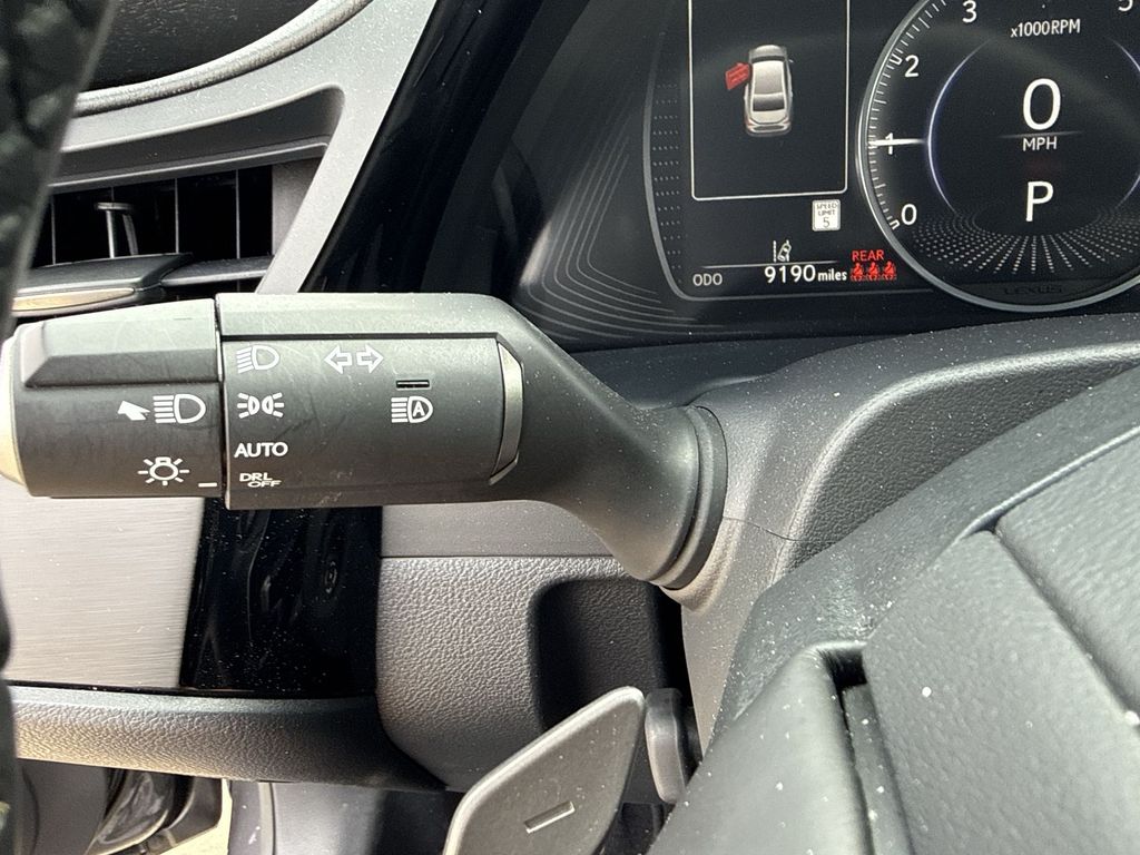 Thumbnail: 2025 Lexus ES - 28