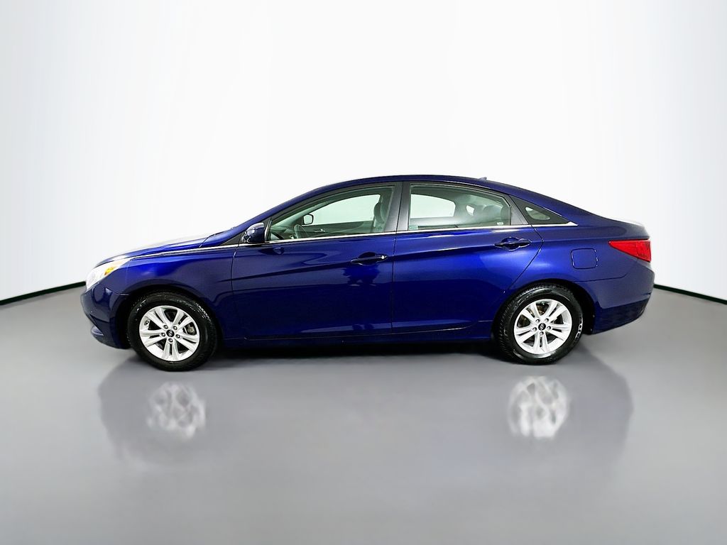 Thumbnail: 2013 Hyundai Sonata - 8