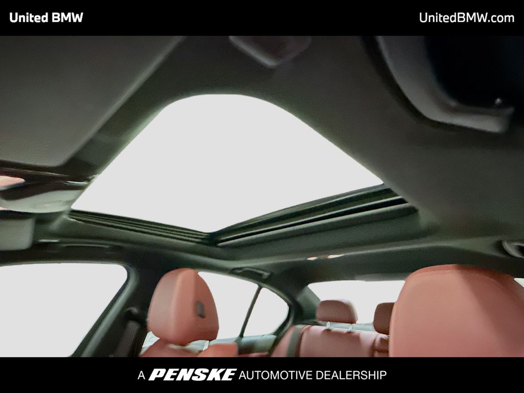 Thumbnail: 2023 BMW 3 Series - 12