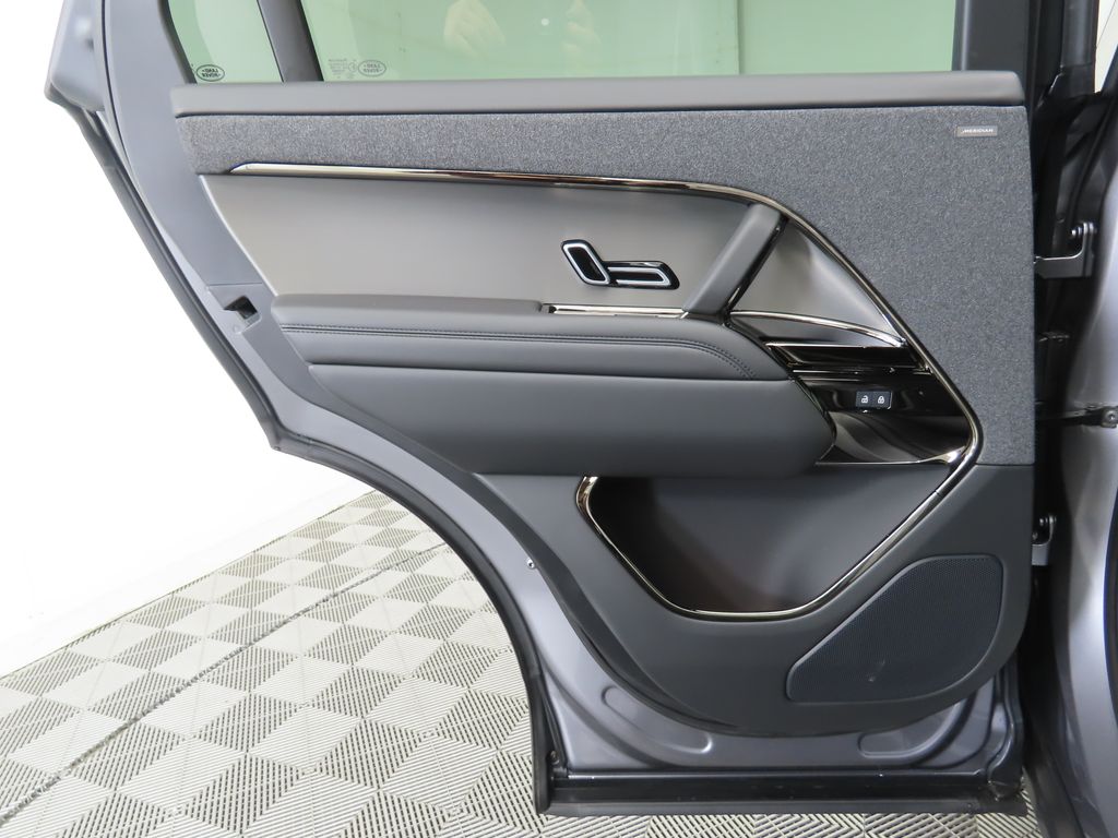 2025 Land Rover Range Rover Sport  27
