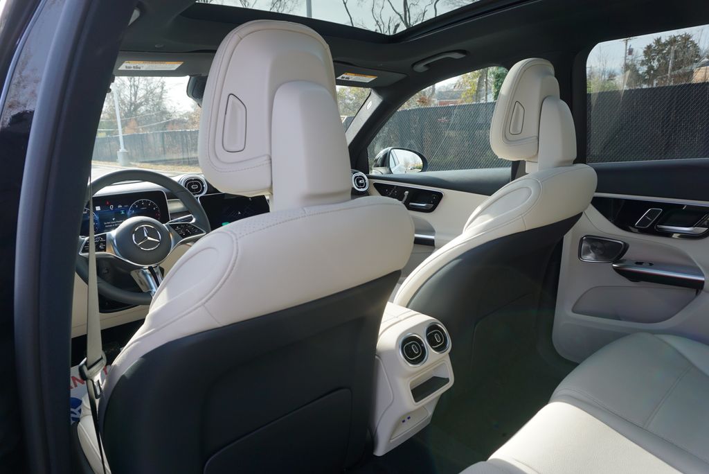 Thumbnail: 2026 Mercedes-Benz GLC - 15