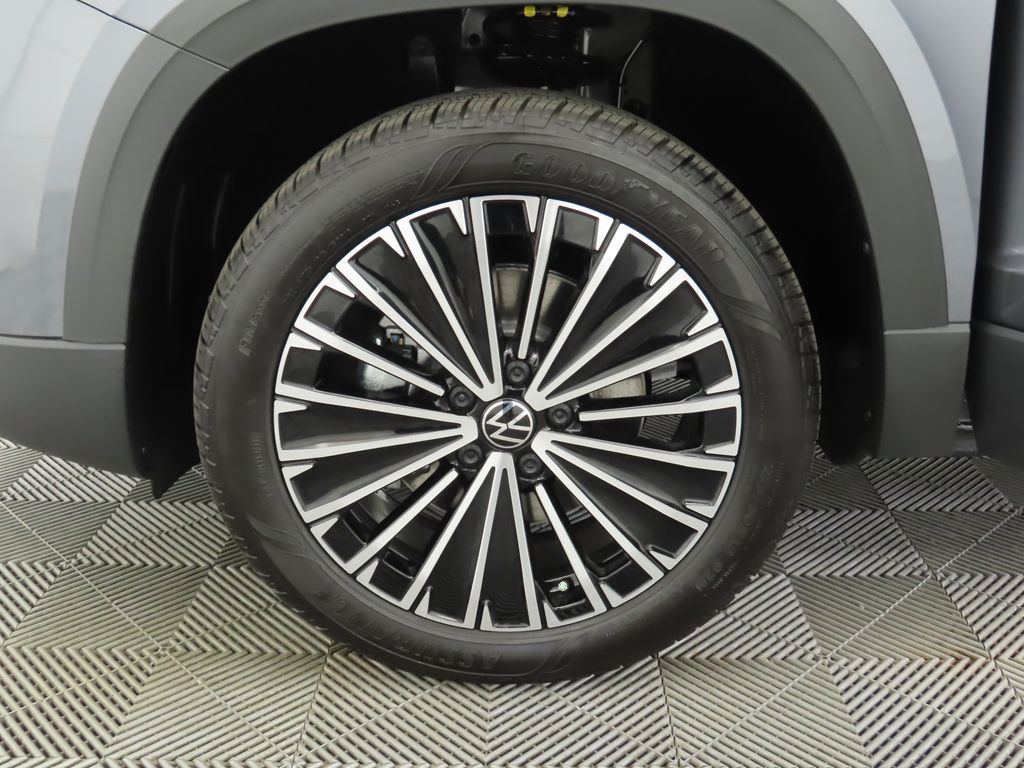 Thumbnail: 2026 Volkswagen Taos - 30