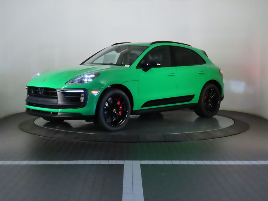 Thumbnail: 2025 Porsche Macan - 1