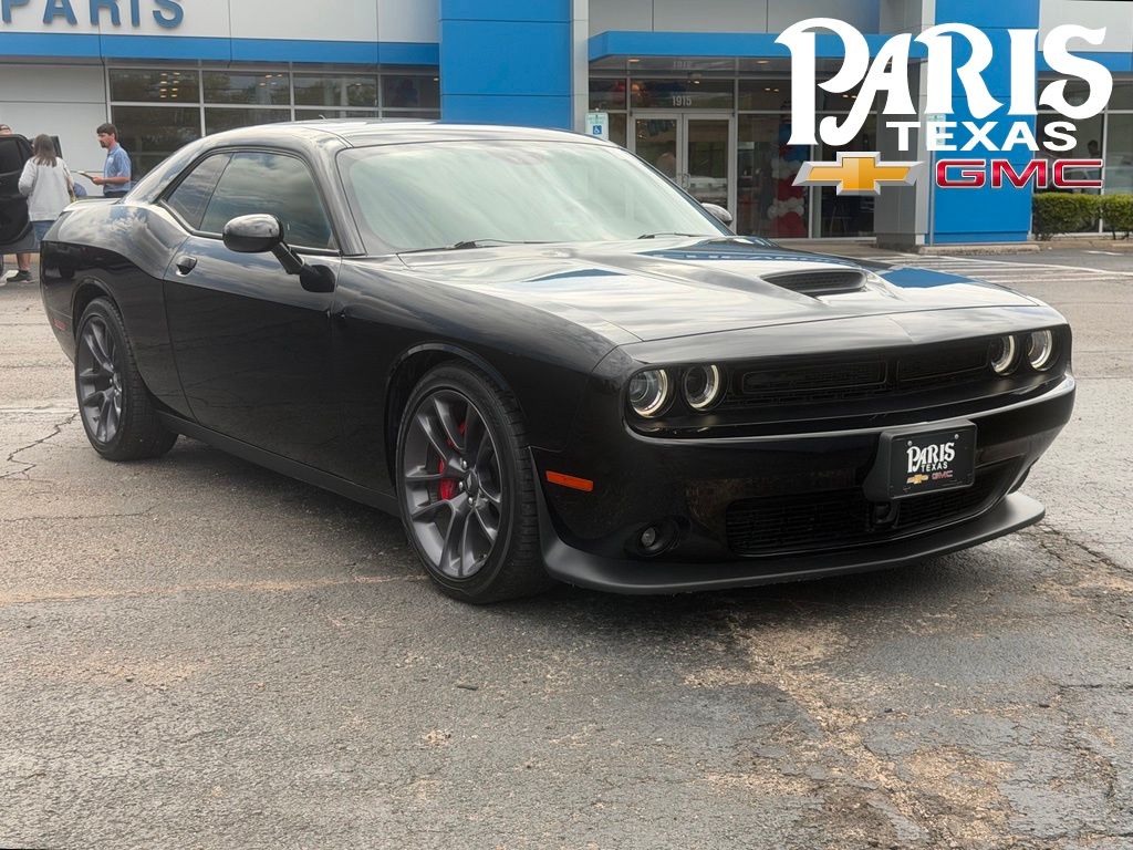 Pitch Black Clearcoat 2023 Dodge Challenger Coupe Rear-Wheel Drive 8-Speed Automatic