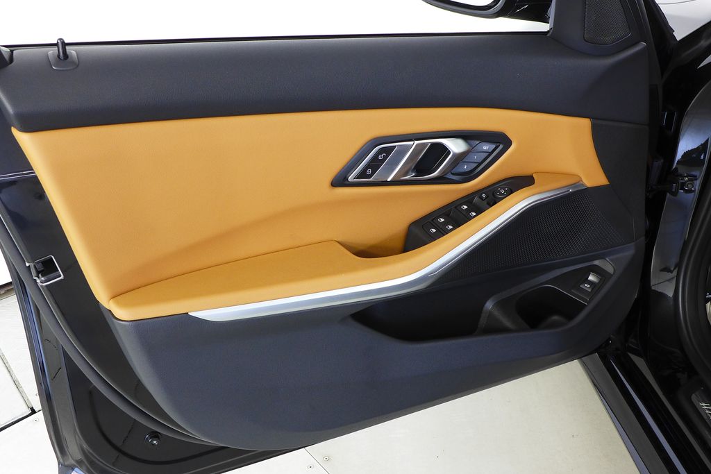 Thumbnail: 2023 BMW 3 Series - 11