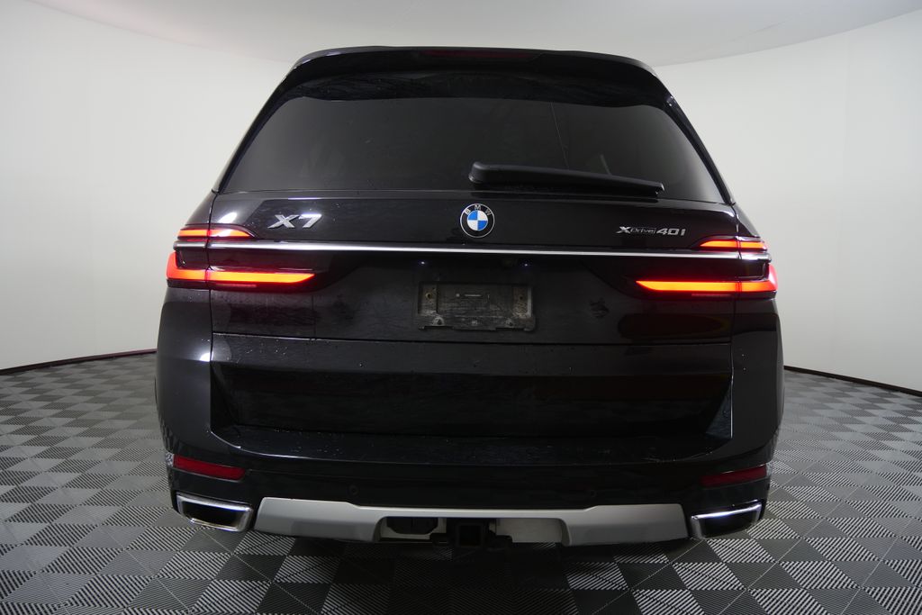 Thumbnail: 2024 BMW X7 - 4