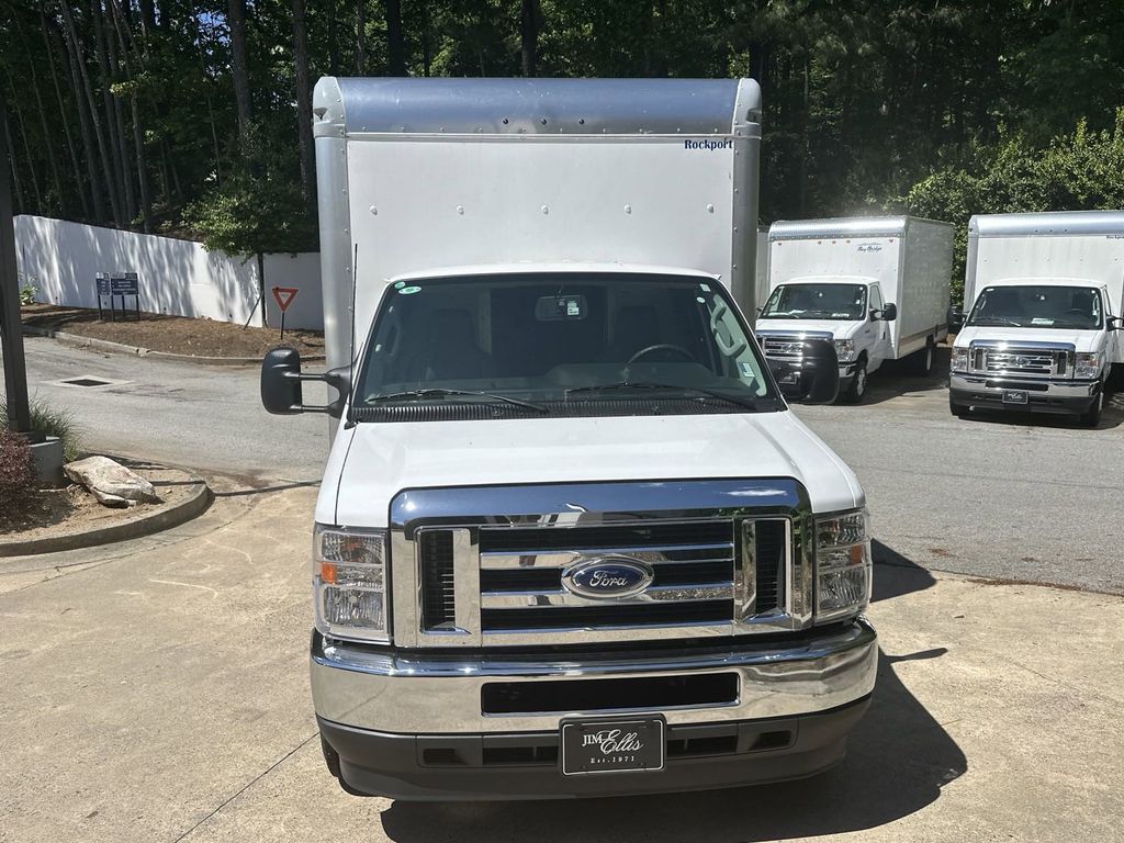 2025 Ford E-350SD Base 2