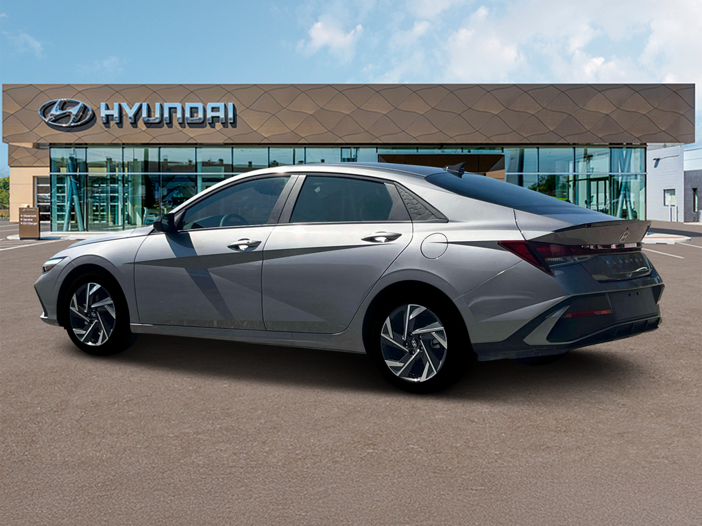 2025 Hyundai Elantra Sport 4