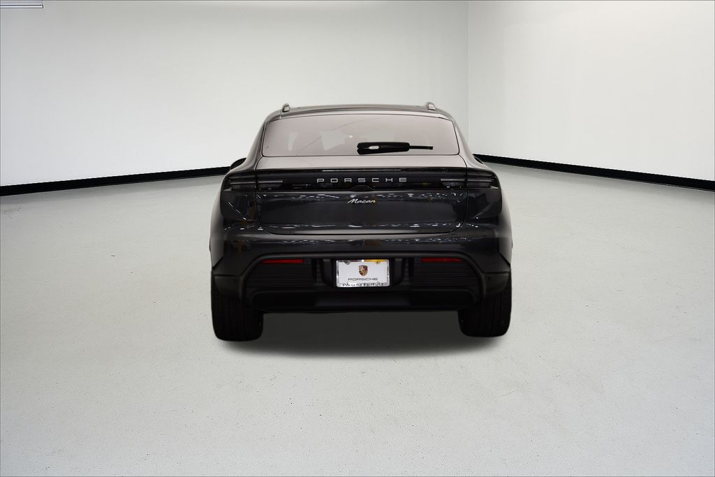 Thumbnail: 2025 Porsche Macan - 6