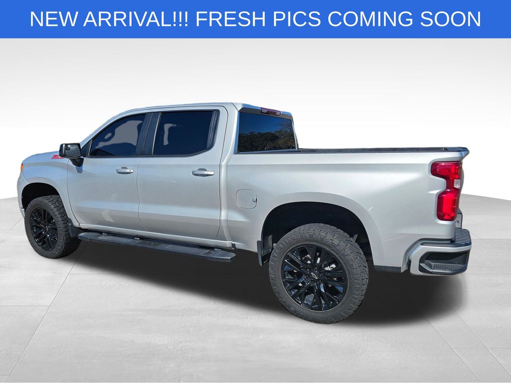 2022 Chevrolet Silverado 1500 RST 4