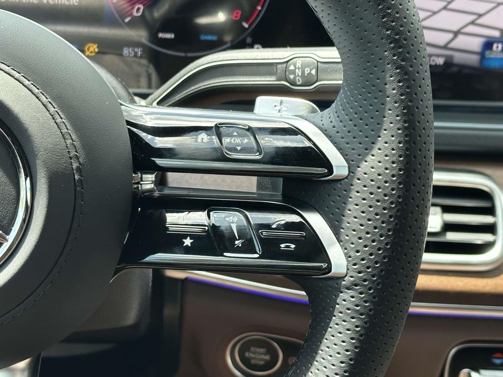 2025 Mercedes-Benz GLS 450 4MATIC 14