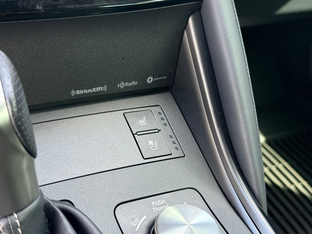 Thumbnail: 2023 Lexus IS - 8