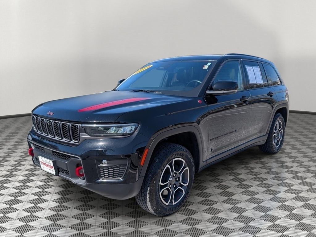 2022 Jeep Grand Cherokee Negro (Diamond Black) SUV/Crossover Todo terreno 8 velocidades Automática