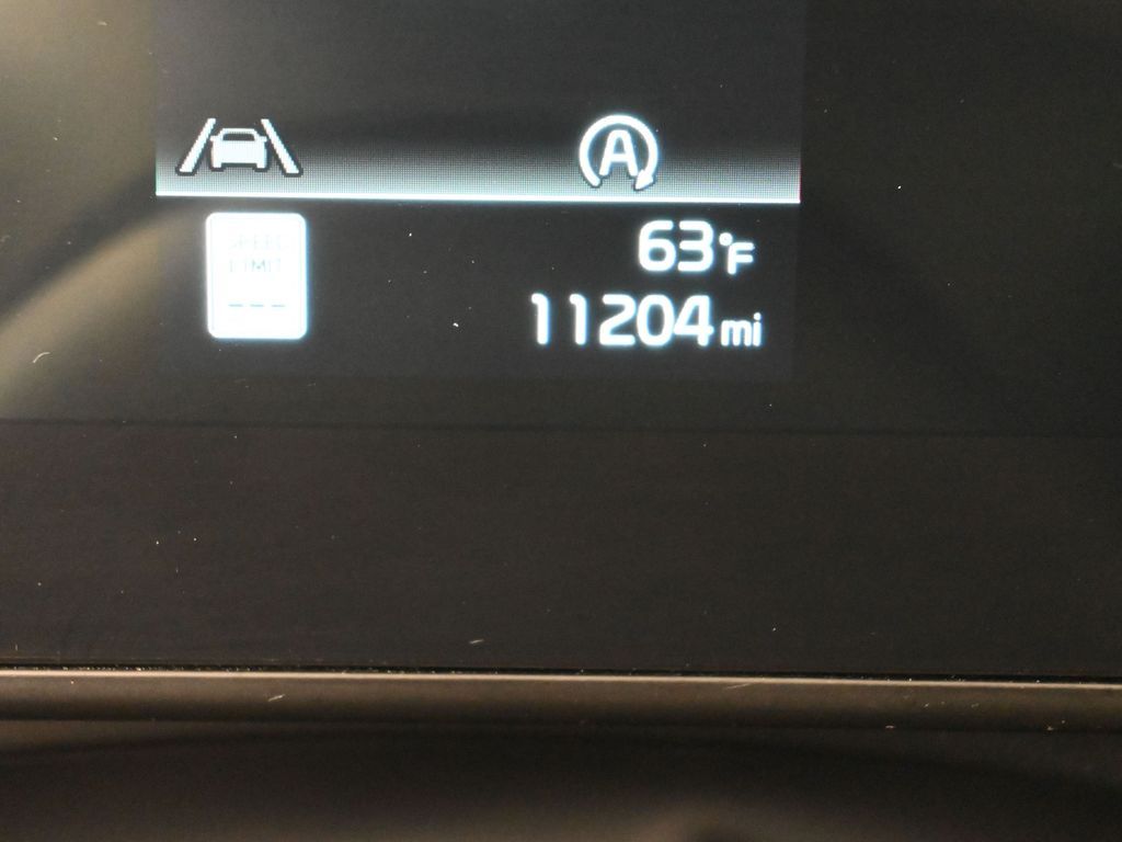 Used 2025 Everlasting Silver Kia EX image 34