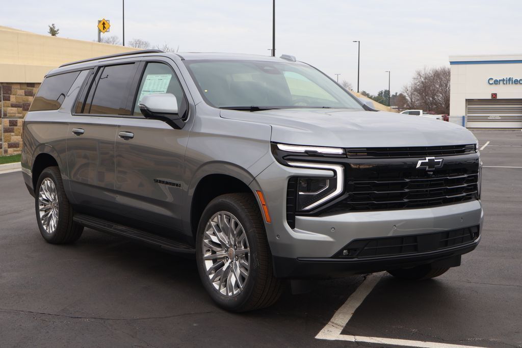 Thumbnail: 2026 Chevrolet Suburban - 10
