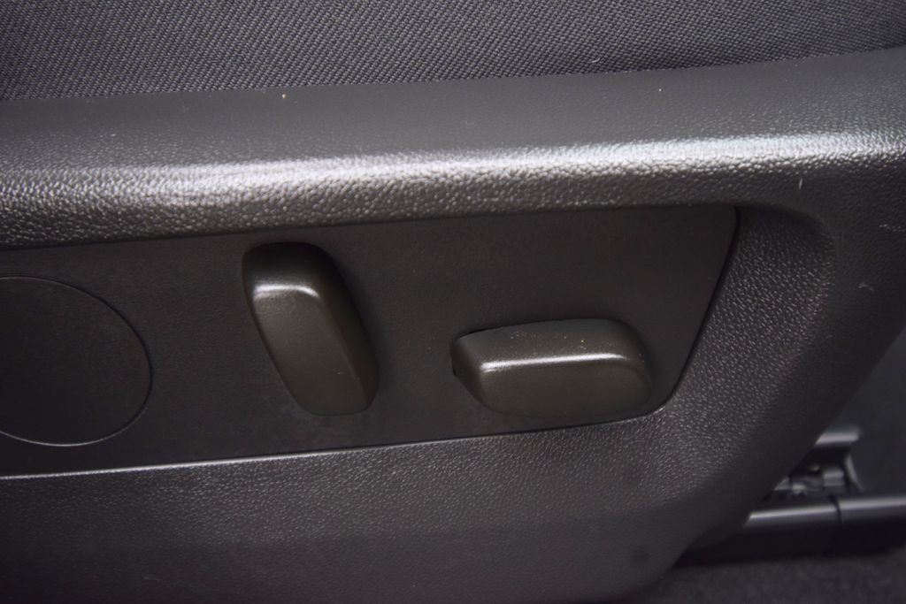 used 2023 Buick Envision car, priced at $31,597