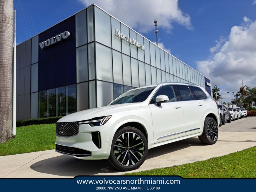 2026 Volvo XC90 B6 Plus 7-Seater