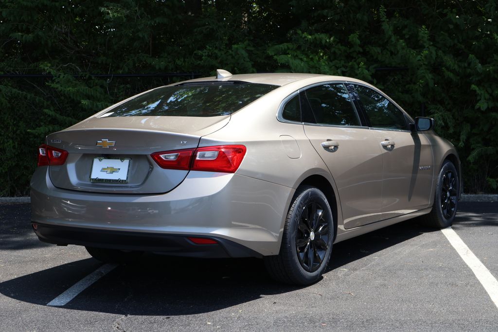 Thumbnail: 2023 Chevrolet Malibu - 8