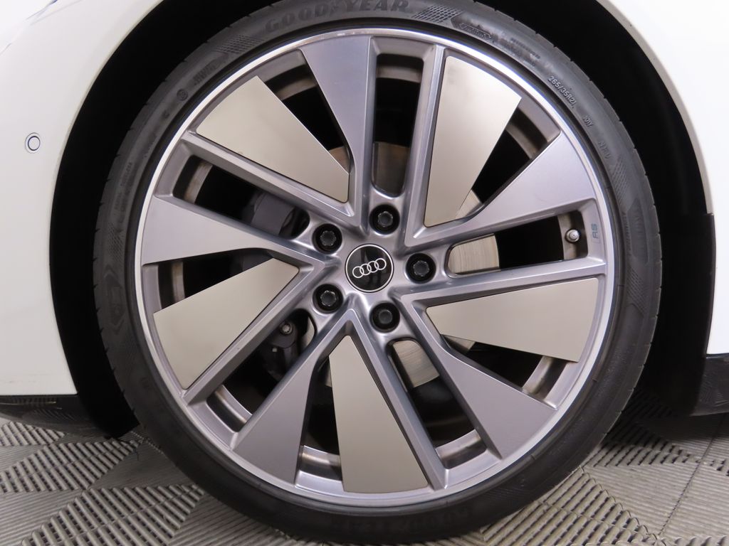 2022 Audi e-tron GT Prestige 31