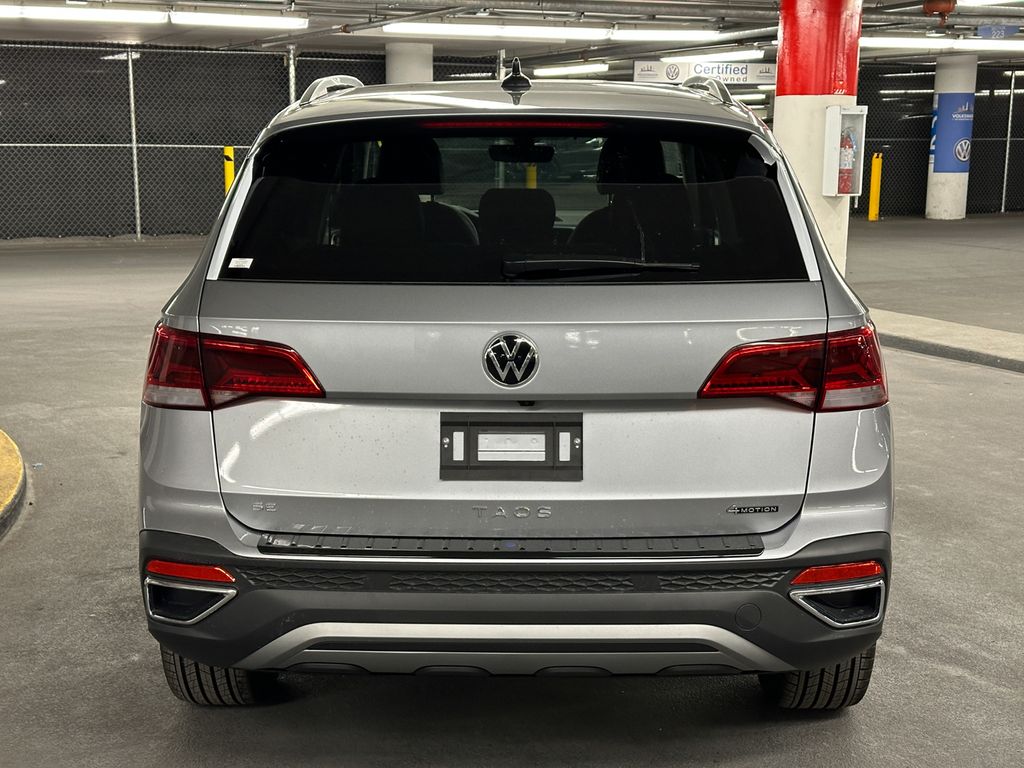 2024 Volkswagen Taos 1.5T SE 8