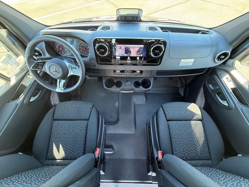 Thumbnail: 2026 Mercedes-Benz Sprinter - 18