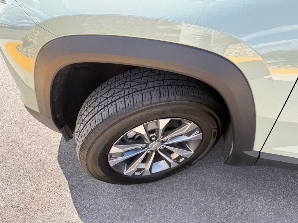 Thumbnail: 2026 Chevrolet Equinox - 7