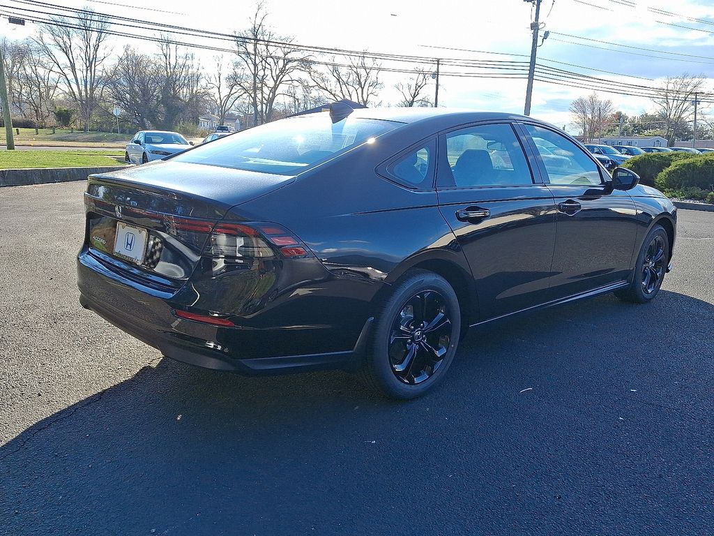 Thumbnail: 2025 Honda Accord - 4