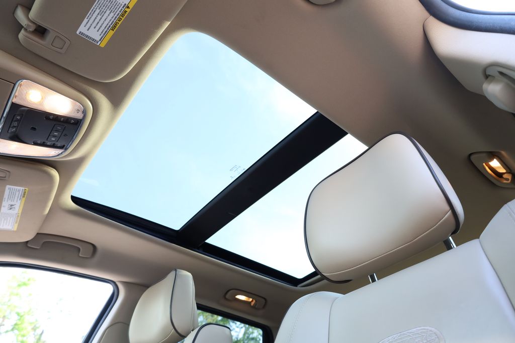 used 2014 Jeep Grand Cherokee car, priced at $9,622