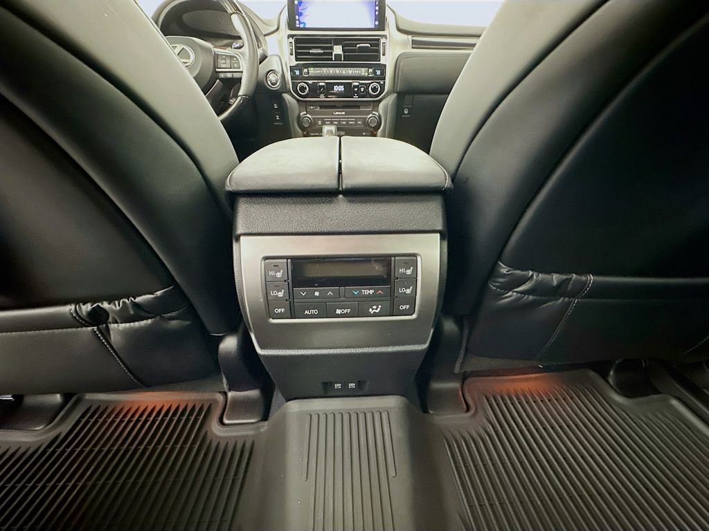 2023 Lexus GX 460 Luxury 26