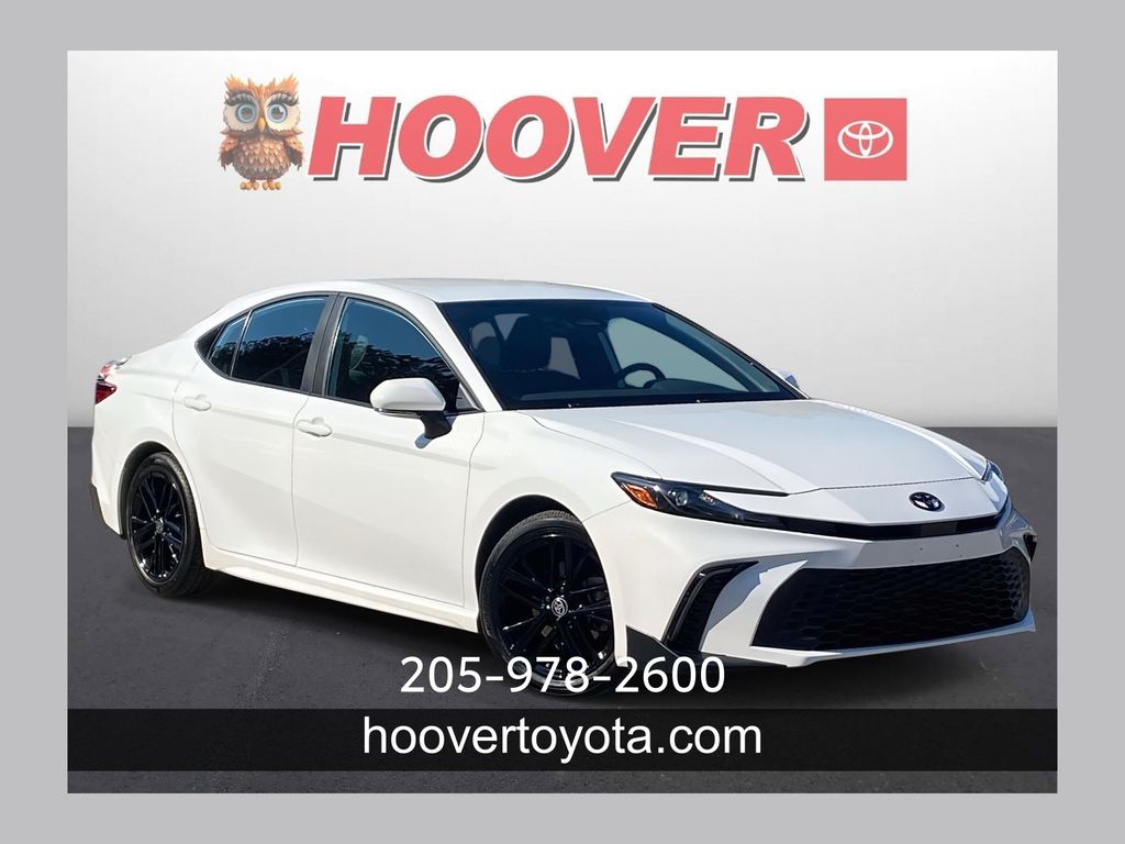 2025 Toyota Camry SE FWD