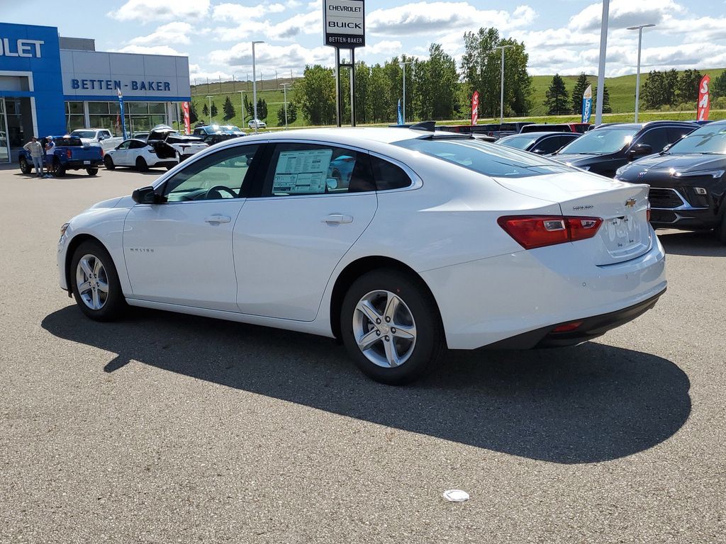 2025 Chevrolet Malibu LS 3