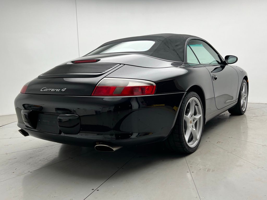 Thumbnail: 2003 Porsche 911 - 27