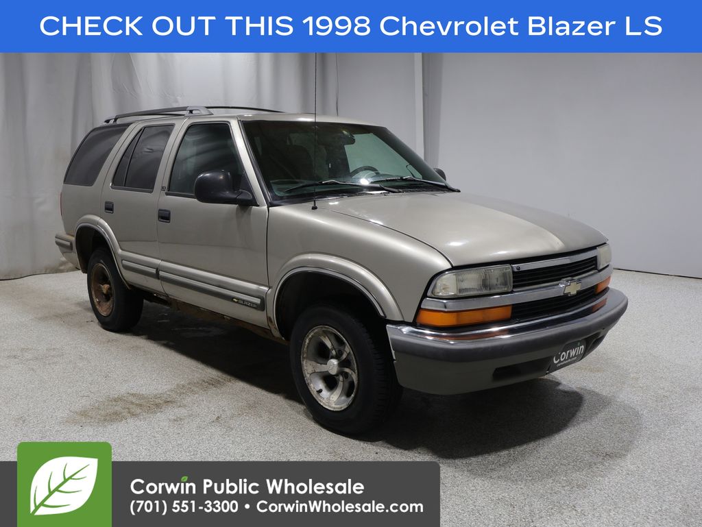 1998 Chevrolet Blazer 4-Door RWD