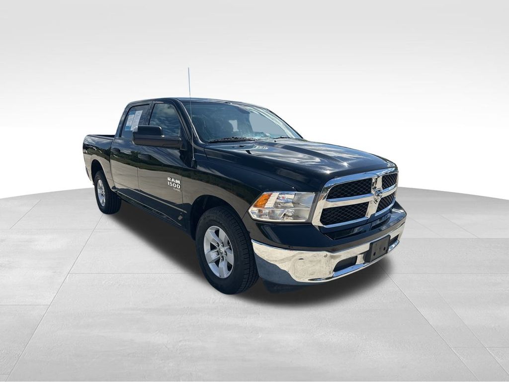 2023 Diamond Black Crystal Pearlcoat Ram 1500 Classic SLT RWD Truck