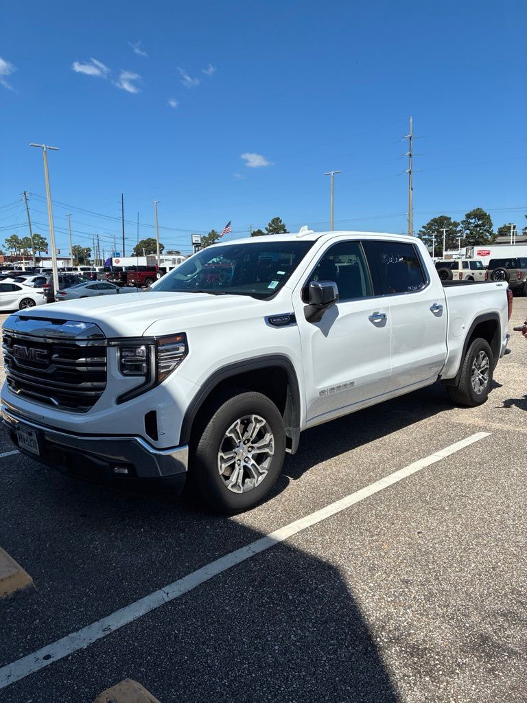 2025 GMC Sierra 1500 SLT Crew Cab 4WD