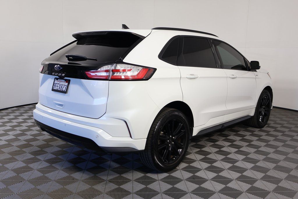 Thumbnail: 2022 Ford Edge - 3