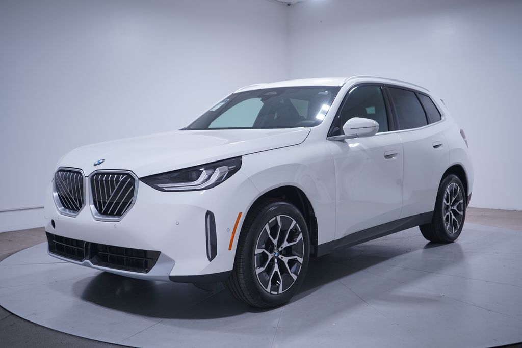 Thumbnail: 2026 BMW X3 - 1