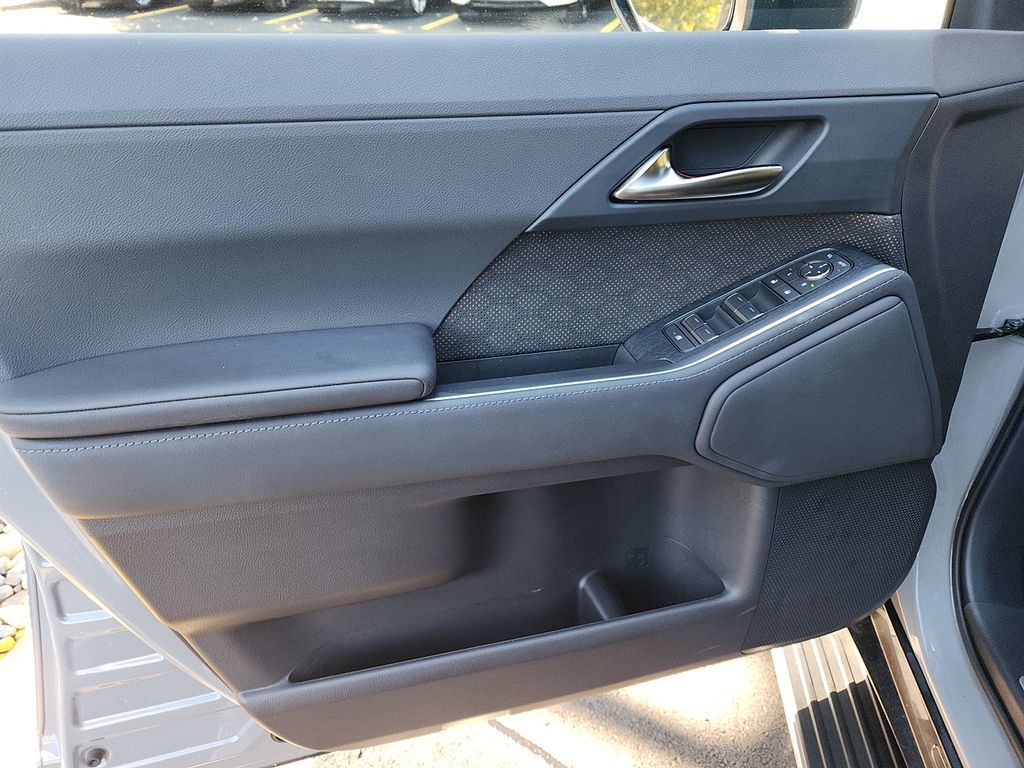 Thumbnail: 2025 Lexus GX - 12